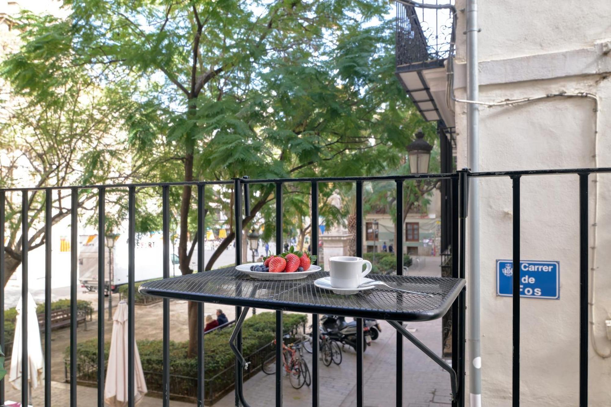 Apartamento De Diseno En La Plaza Del Carmen F1 فالنسيا المظهر الخارجي الصورة