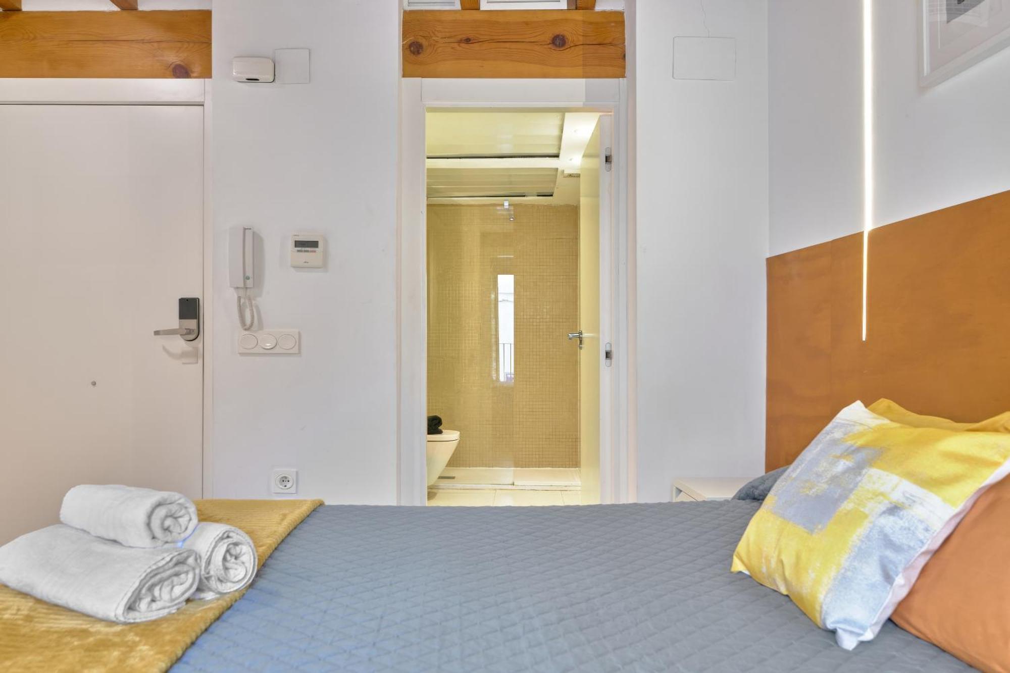 Apartamento De Diseno En La Plaza Del Carmen F1 فالنسيا المظهر الخارجي الصورة